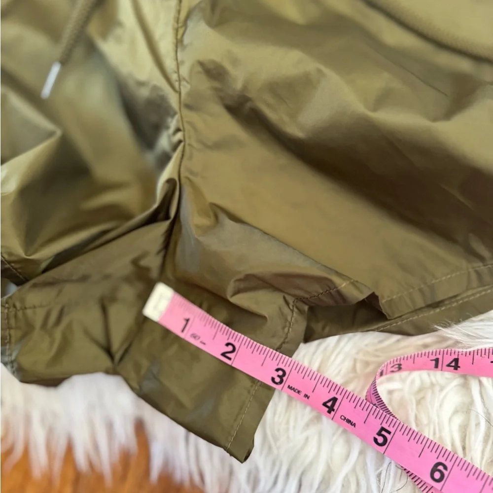 Offline by Aerie nylon cargo shorts in olive green - Picture 8 of 8